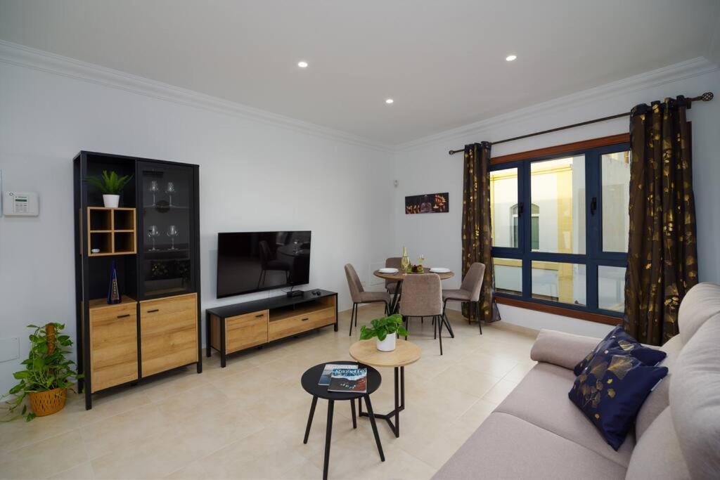 Moderno Y Elegante Apartamento Centrico Con Balcon Playa Blanca  Luaran gambar